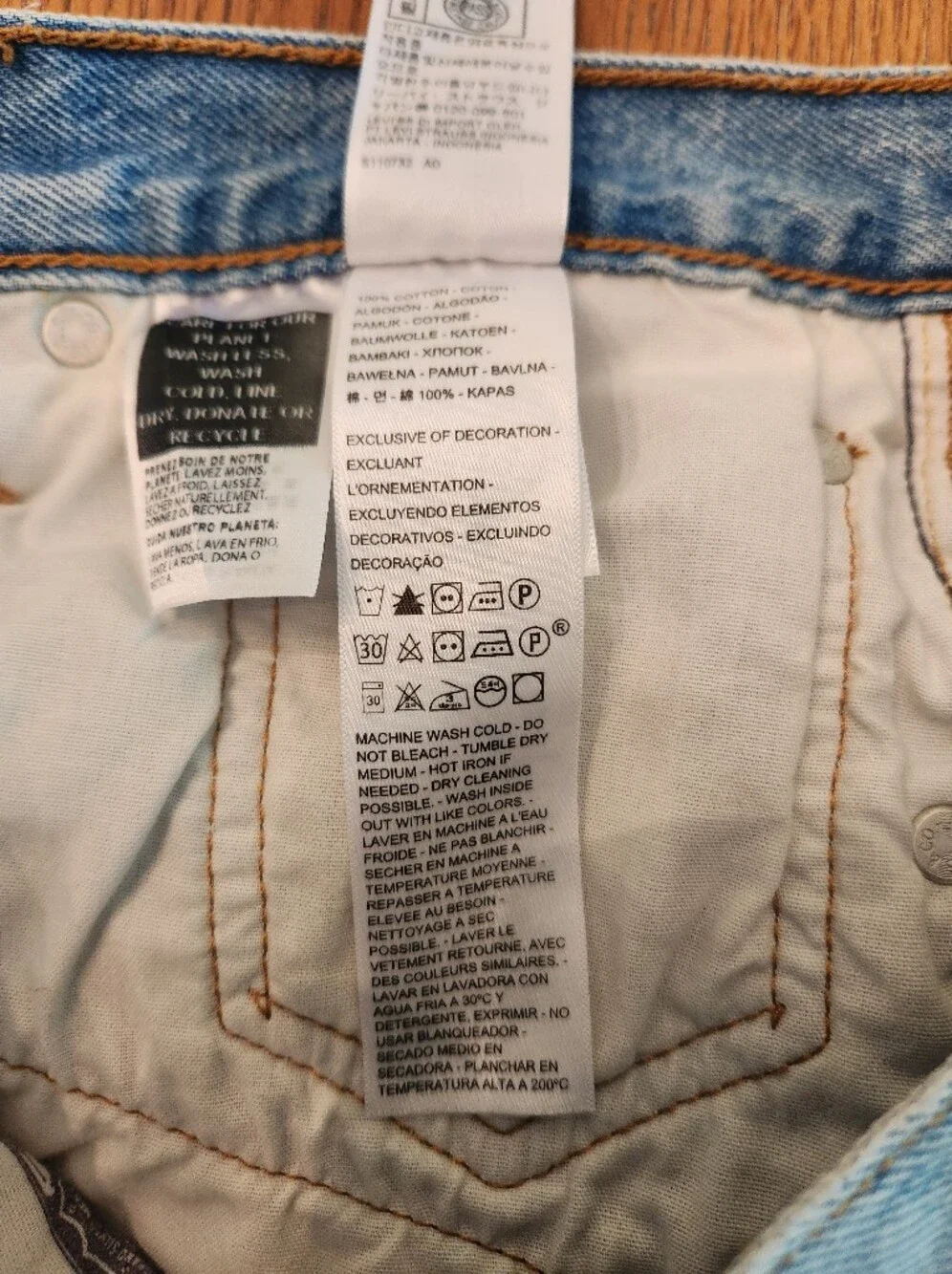 Levi's 501 Distressed Cut Off Denim Shorts Blue Size 30 - Picture 6 of 7